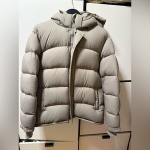 Aritzia TNA Super Puff